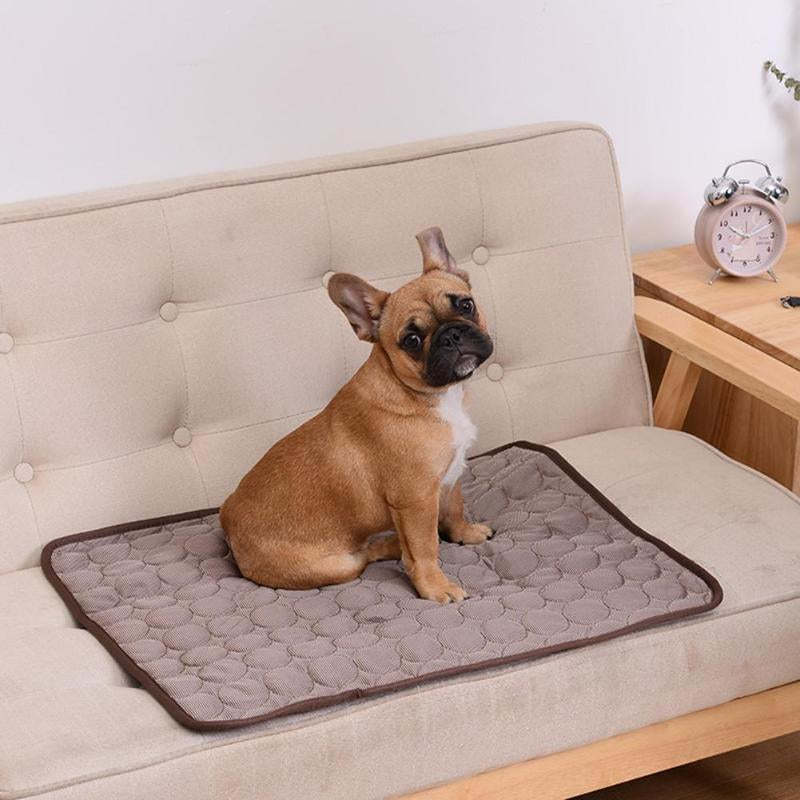 Dog Cooling Mat Cooling Pad for Pets Chilly Pad for Kennels, Crates, Cars, Indoor & Outdoor Ice Silk Mat Cooling Blanket Cushion Non-Toxic Breathable Sleep Bed Beach